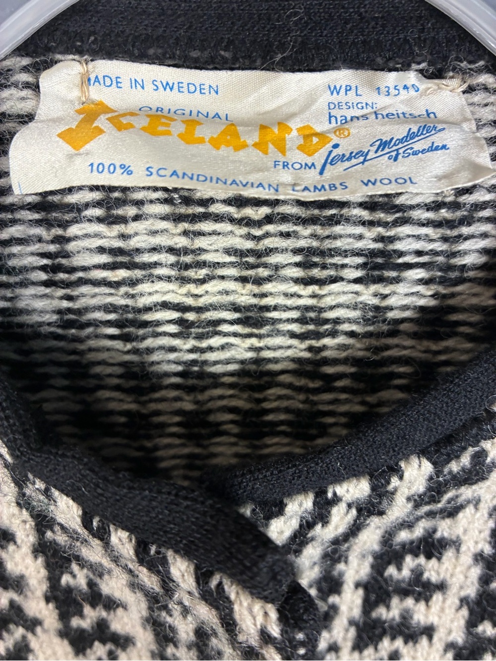 VTG Original Iceland Sweden 100% Scandinavian Lambs Wool Cardigan Sweater - Picture 6 of 16